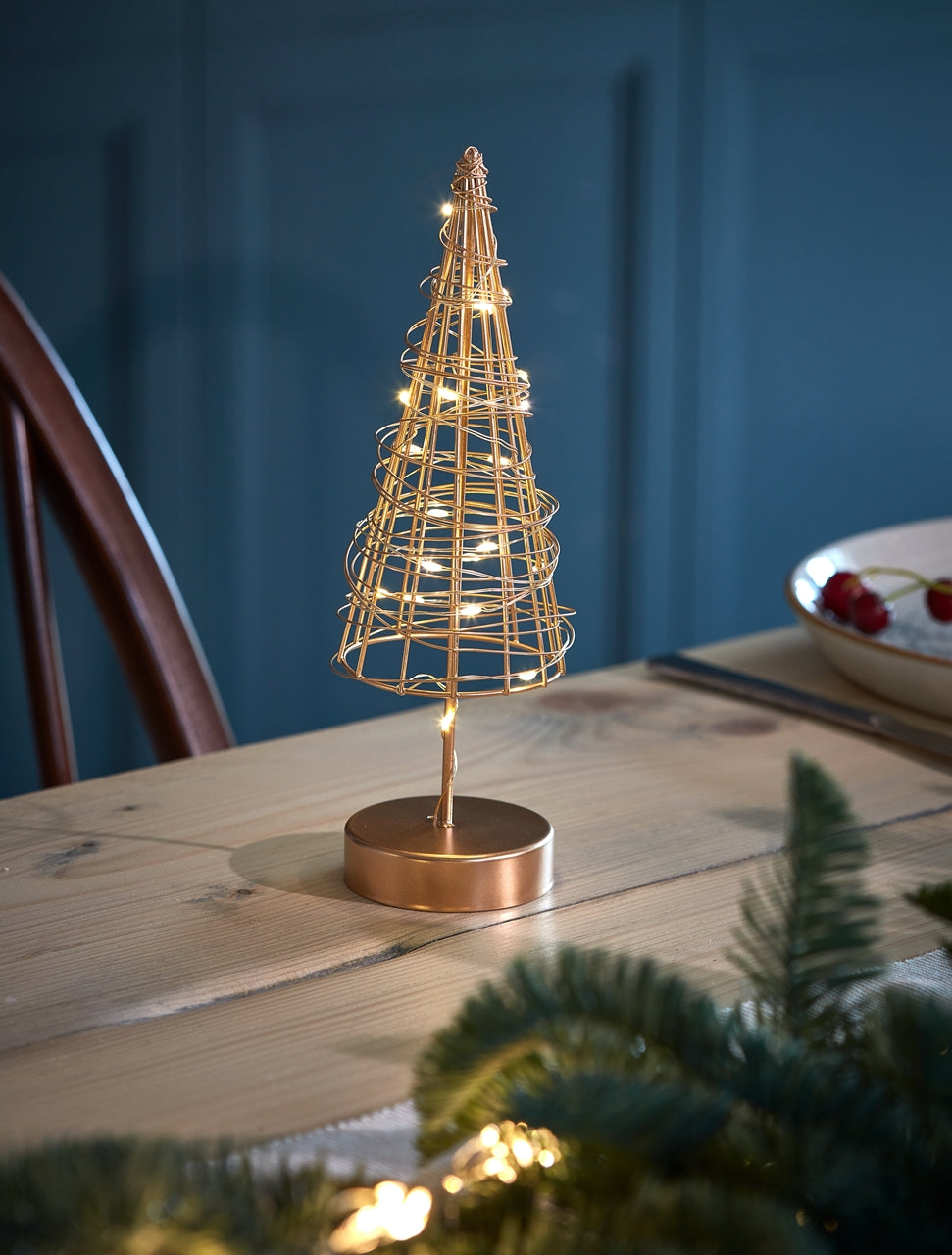 LED Battery Table Wire Tree - Brown, White or Gold