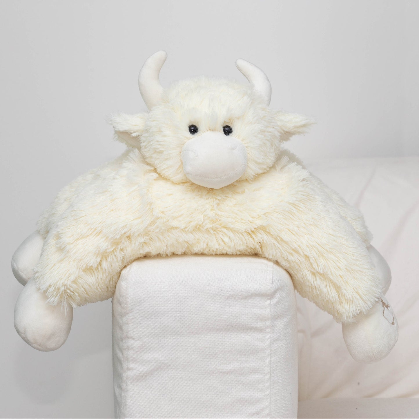 Highland Coo Sofa Tidy in Cream - TV Remote Holder - by Jomanda