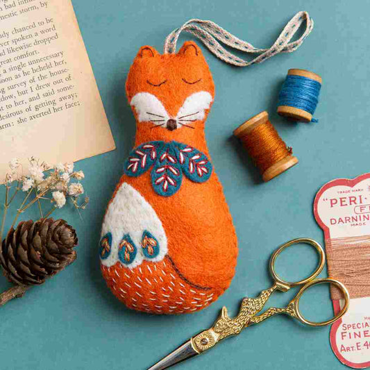 Corinne Lapierre Folk Fox Felt Craft Mini Kit