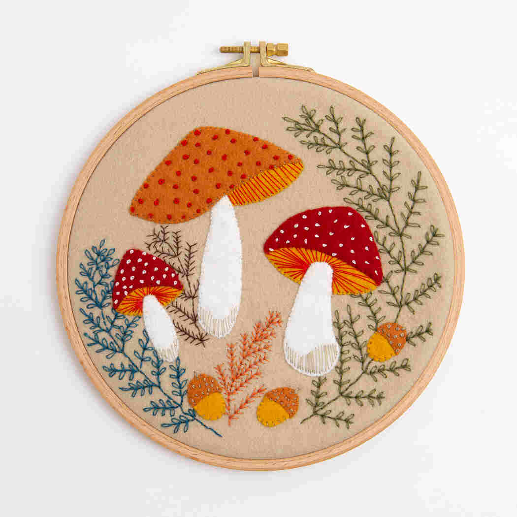 Corinne Lapierre Toadstool Felt Appliqué Hoop Kit
