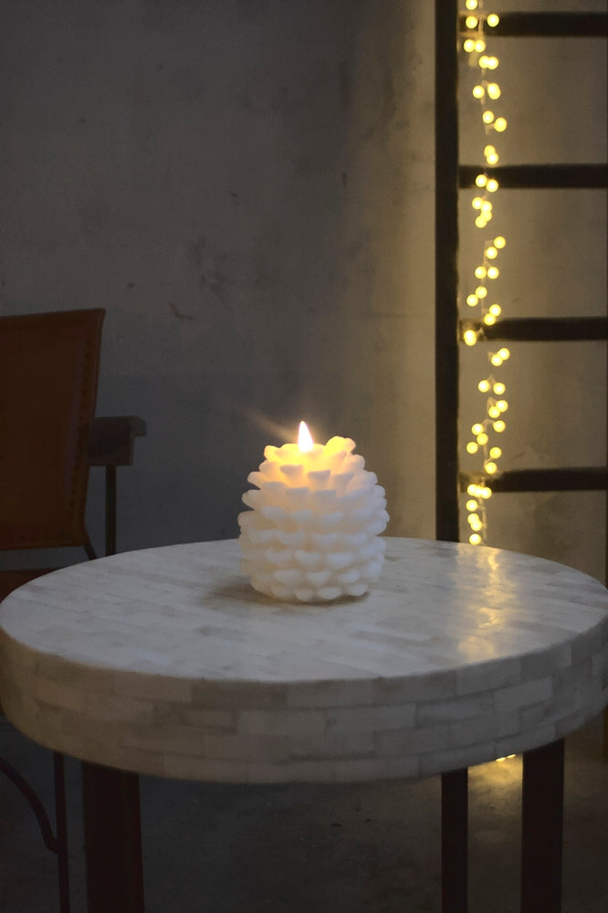Pinecone Candle White - LED Battery