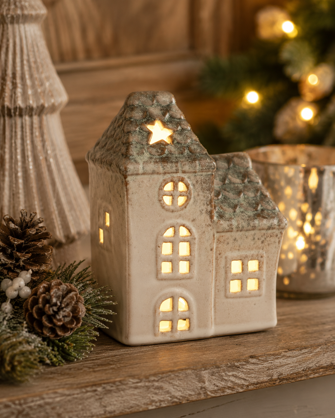 LED Ceramic Christmas House With Star Roof 11cm